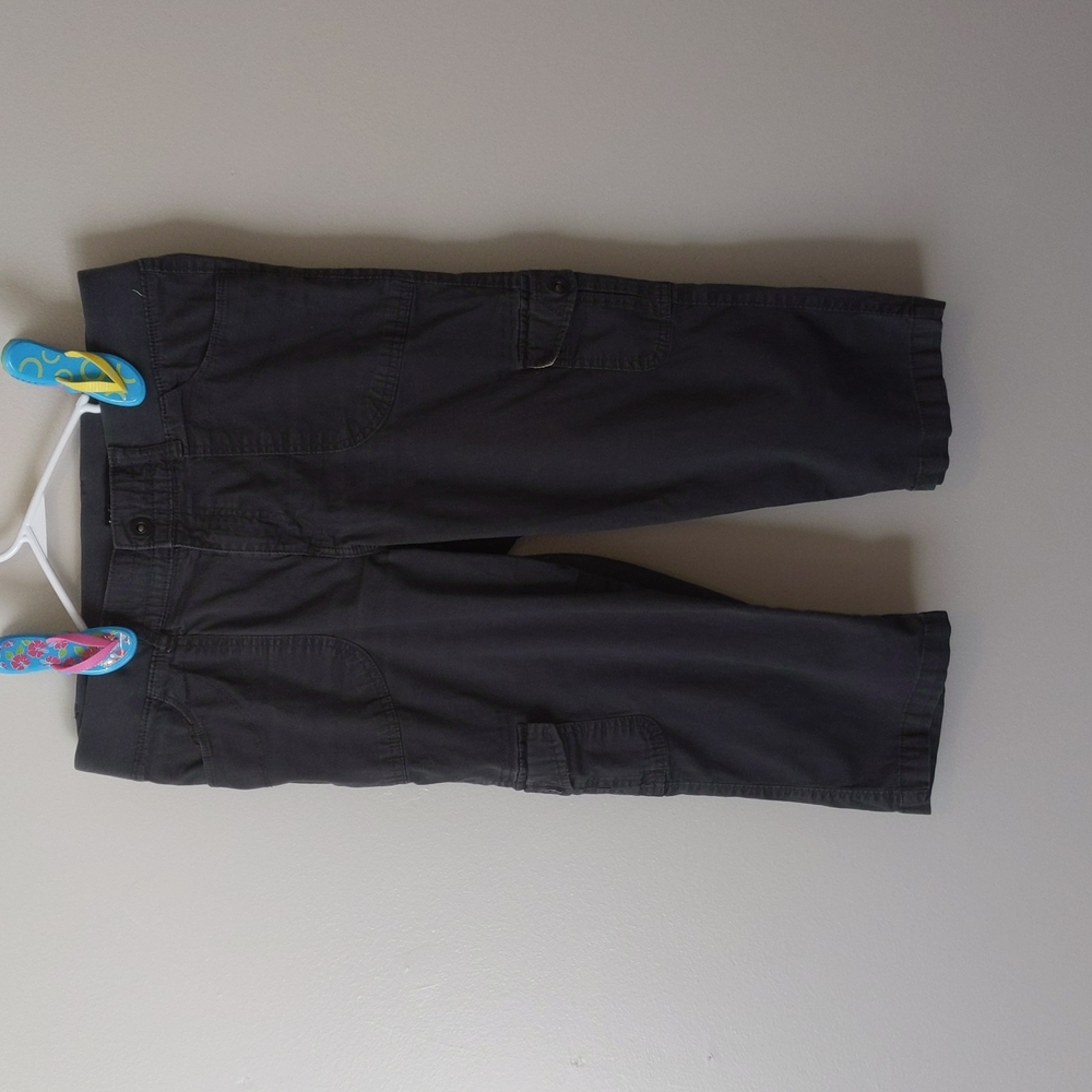 ❤3/$10❤🙋FINAL PRICE! Lee Relaxed Fit Capri sz 12 petite